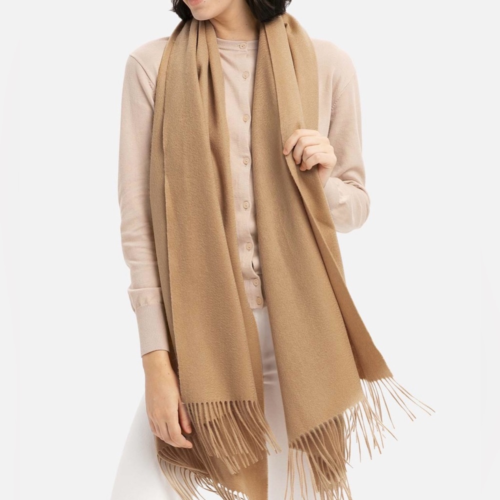 100% Cashmere Made in Scotland Oversized Wrap Shawl Scarf XXL Camel Beige NEW - Picture 2 of 4